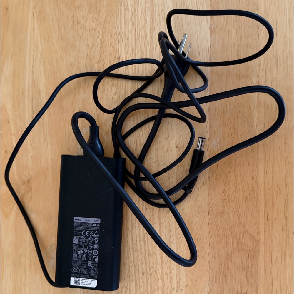 Dell 90W Laptop Charger OEM 19.5V 4.62A Power Adapter in great working condition